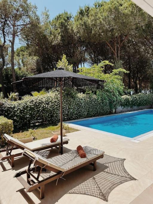 Beachfront With Private Pool By Monika Experiences Willa *