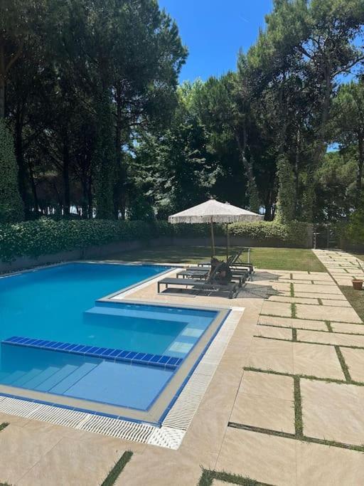 Beachfront With Private Pool By Monika Experiences Willa Golem (Tirana)
