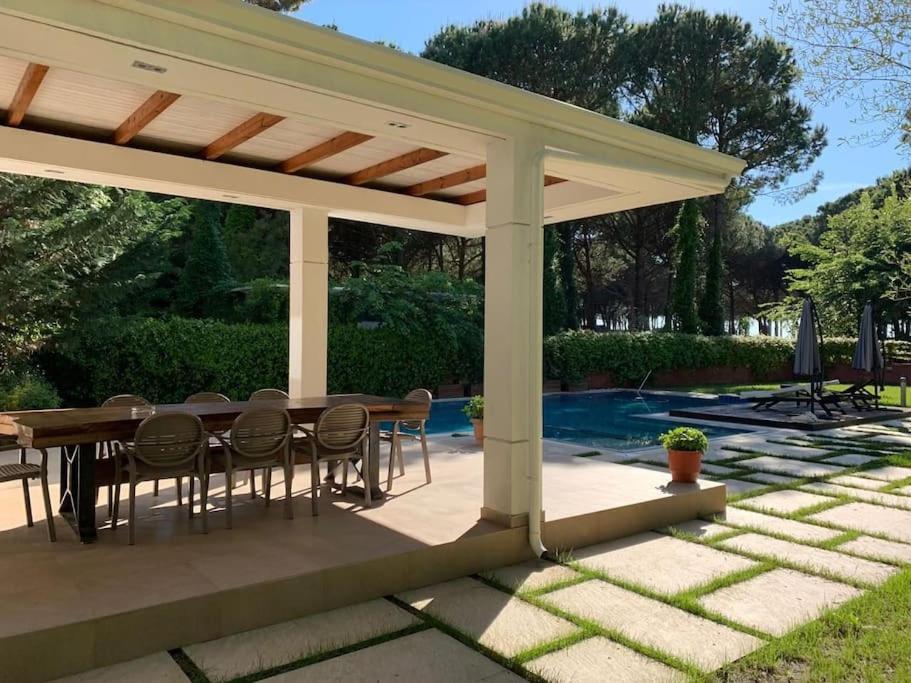 Willa Beachfront With Private Pool By Monika Experiences *