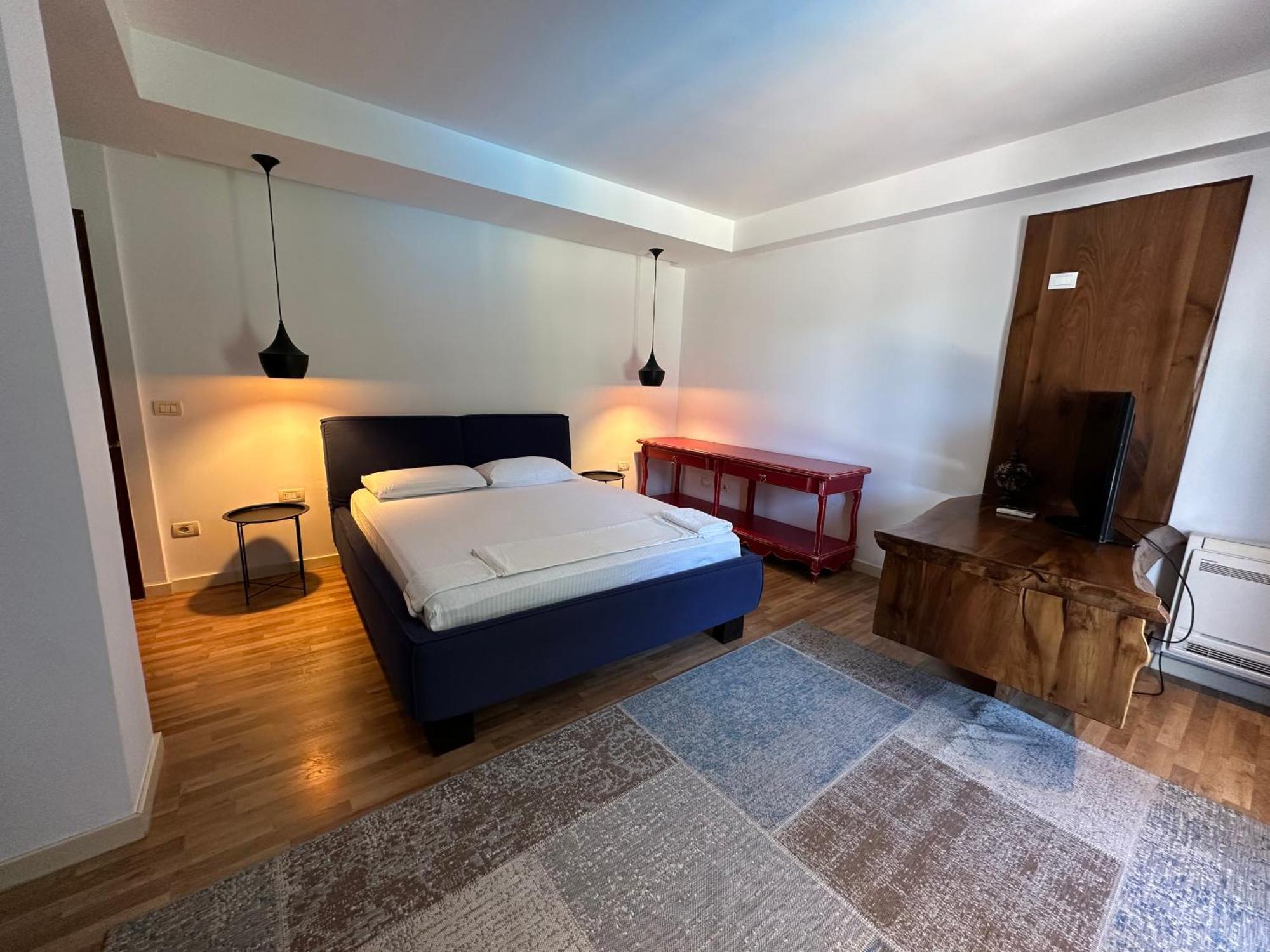 Willa Beachfront With Private Pool By Monika Experiences Golem (Tirana)